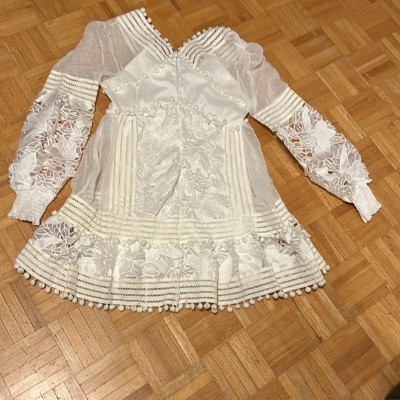 Elegant White Lace Dress - Picture 5 of 11